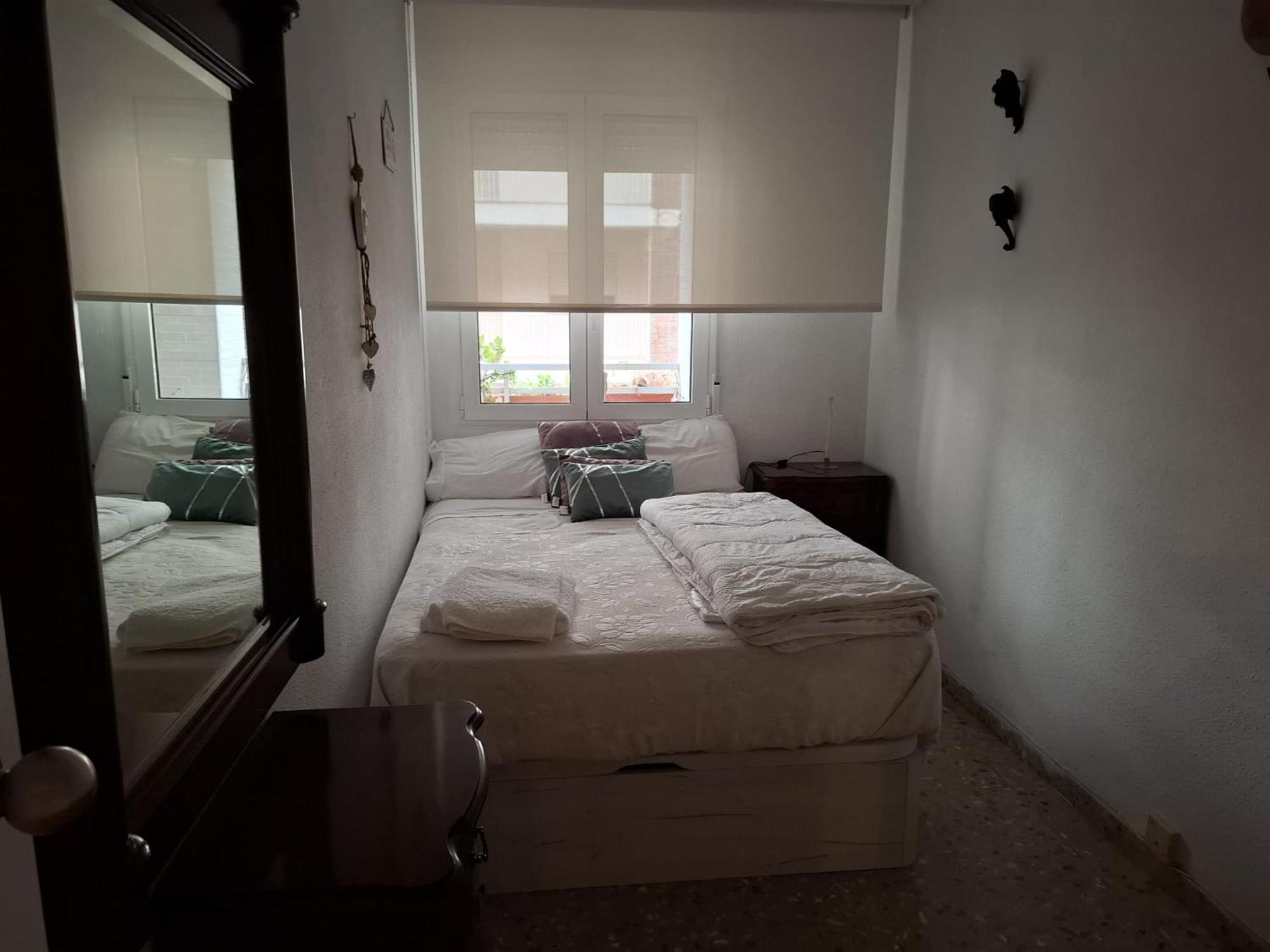 Private Room In A Shared Flat In Castellon 卡斯特利翁-德拉普拉纳 外观 照片